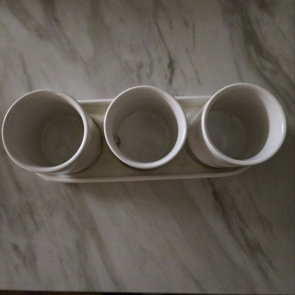 White Multi-pot Ceramic Planter - Picture 2 of 4
